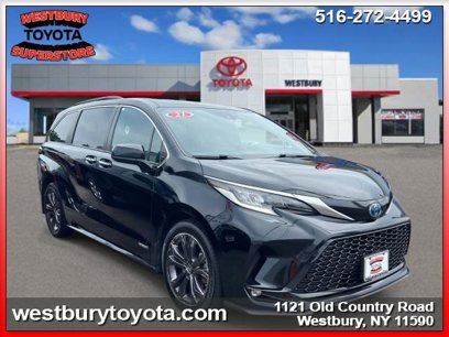 Used 2021 Toyota Sienna XSE