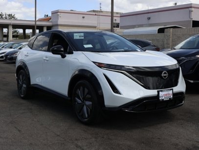 New 2025 Nissan Ariya AWD