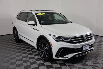 Used 2022 Volkswagen Tiguan SEL R-Line