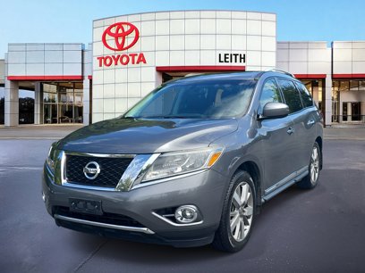 Used 2016 Nissan Pathfinder Platinum w/ Family Entertainment Package