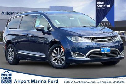 Used 2019 Chrysler Pacifica Limited w/ Advanced Safetytec Group