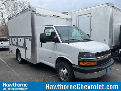 New 2025 Chevrolet Express 3500 w/ Power Convenience Package