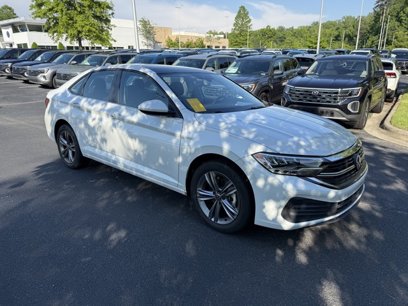 Used 2023 Volkswagen Jetta SE