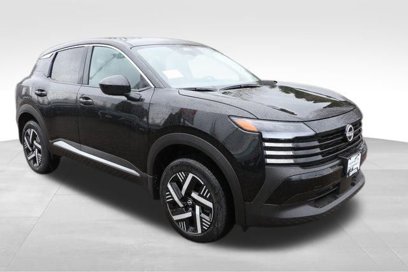 New 2025 Nissan Kicks SV