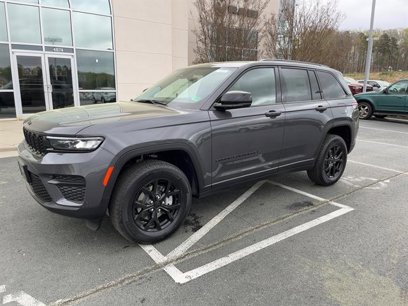 New 2025 Jeep Grand Cherokee Altitude