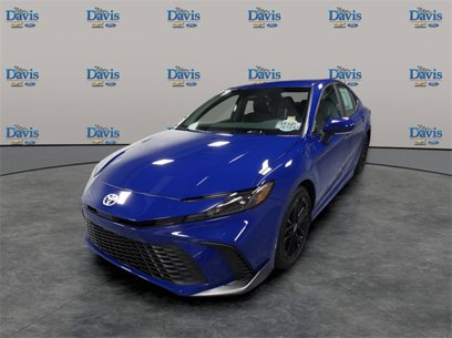 Used 2025 Toyota Camry SE