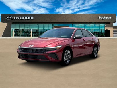 New 2025 Hyundai Elantra SEL