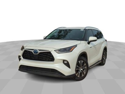 Used 2021 Toyota Highlander XLE