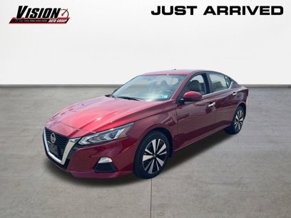 Certified 2022 Nissan Altima 2.5 SV w/ SV Premium Package