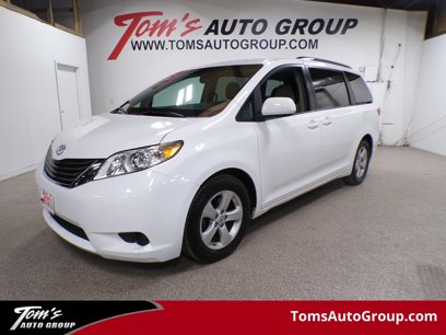 Used 2015 Toyota Sienna LE