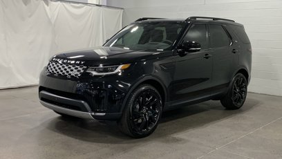 New 2025 Land Rover Discovery S