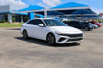 Used 2025 Hyundai Elantra Limited
