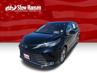 Used 2023 Toyota Sienna XLE