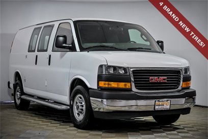 Used 2018 GMC Savana 2500 w/ Driver Convenience Package