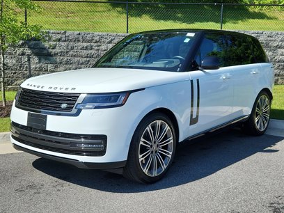 Used 2025 Land Rover Range Rover SE