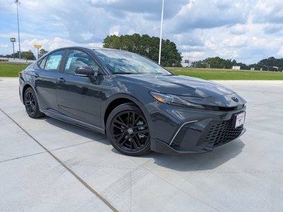 New 2025 Toyota Camry SE