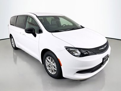 New 2025 Chrysler Voyager LX