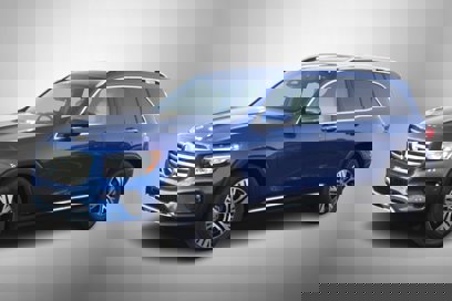 New 2025 Mercedes-Benz GLB 250