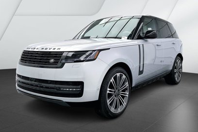 New 2025 Land Rover Range Rover SE