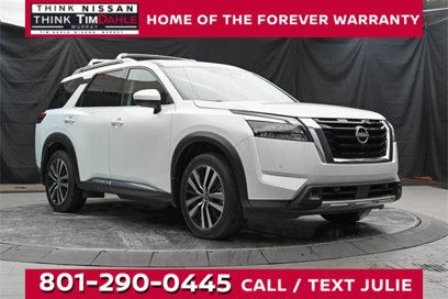 New 2025 Nissan Pathfinder Platinum w/ Cargo Package