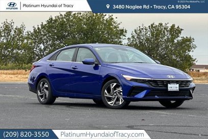 New 2025 Hyundai Elantra SEL