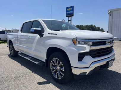 New 2025 Chevrolet Silverado 1500 LT w/ Leather Package