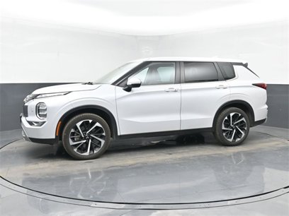 Used 2023 Mitsubishi Outlander SE