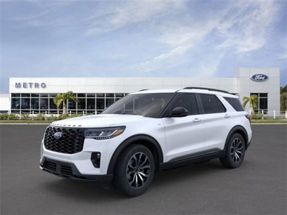 New 2025 Ford Explorer ST-Line w/ Premium Package