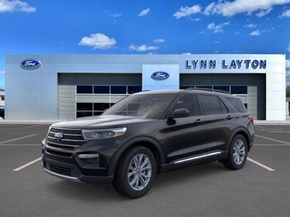 New 2024 Ford Explorer XLT w/ Equipment Group 202A