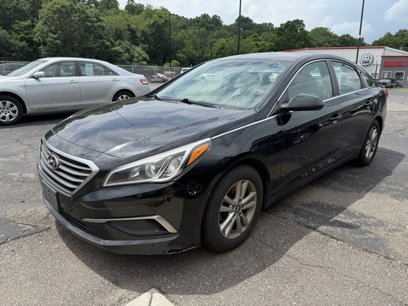 Used 2017 Hyundai Sonata SE w/ Cargo Package