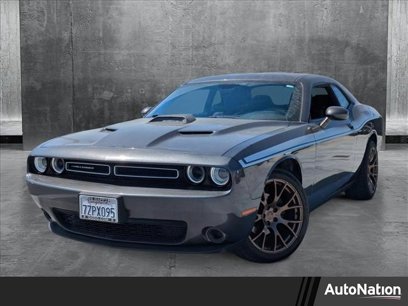 Used 2016 Dodge Challenger SXT