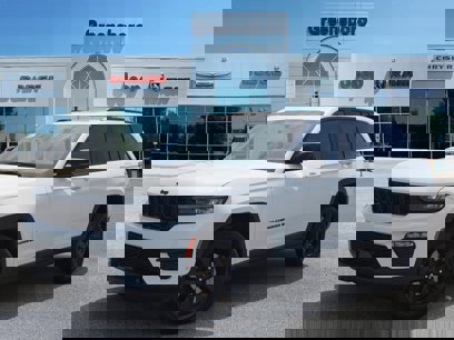 New 2025 Jeep Grand Cherokee Limited w/ Luxury Tech Group II