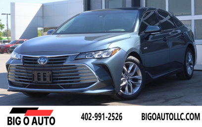 Used 2021 Toyota Avalon XLE w/ Moonroof Package