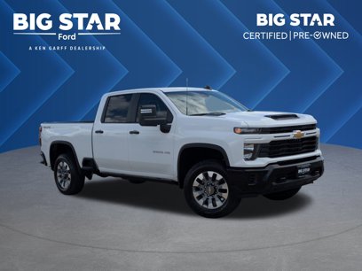 Used 2025 Chevrolet Silverado 2500 Custom w/ Custom Value Package
