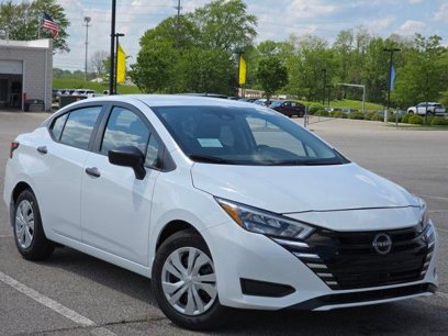 New 2025 Nissan Versa S w/ Trunk Package