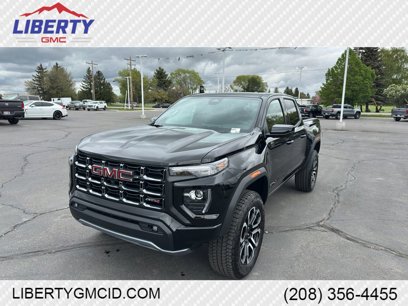 New 2025 GMC Canyon AT4 w/ Nightfall Edition
