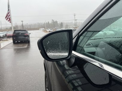Used 2024 Nissan Pathfinder SV