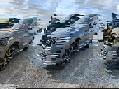 Certified 2023 Volvo XC60 B5 Plus w/ Climate Package