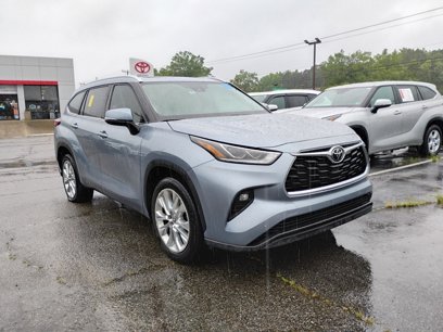 Used 2023 Toyota Highlander Limited