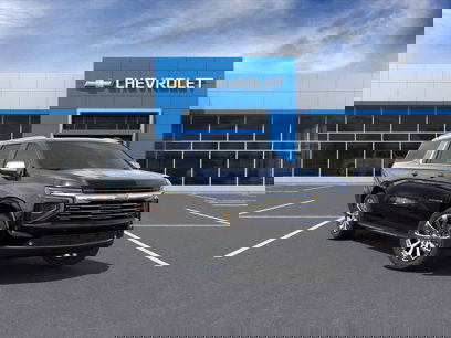 New 2025 Chevrolet Suburban Premier w/ Sun And Tow Package