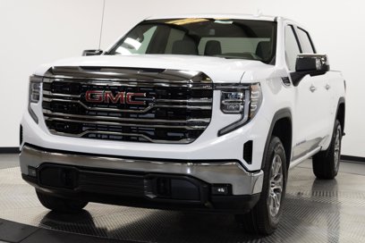 New 2025 GMC Sierra 1500 SLT