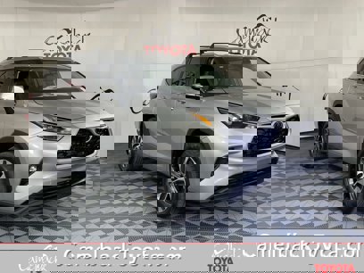 New 2025 Toyota Highlander XLE
