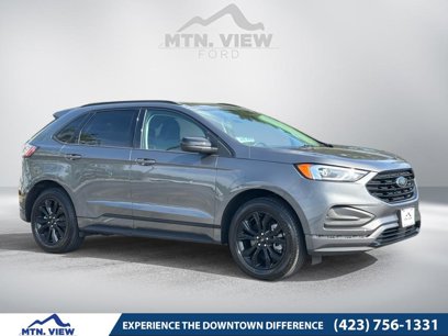 Used 2022 Ford Edge SE w/ Black Appearance Package
