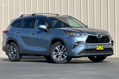 Used 2020 Toyota Highlander XLE