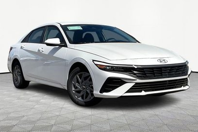 New 2025 Hyundai Elantra Blue