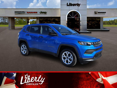New 2025 Jeep Compass Sport w/ Mopar Graphics Package