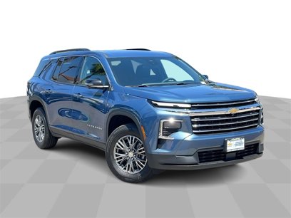 New 2025 Chevrolet Traverse LT w/ Driver Confidence Package