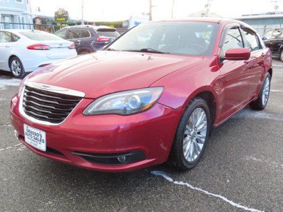 Used 2013 Chrysler 200 Touring w/ S Exterior Appearance Pkg