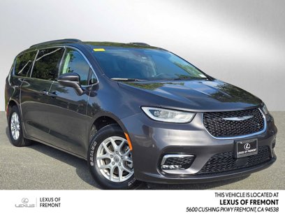 Used 2022 Chrysler Pacifica Touring-L