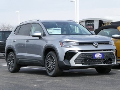 New 2025 Volkswagen Taos SE